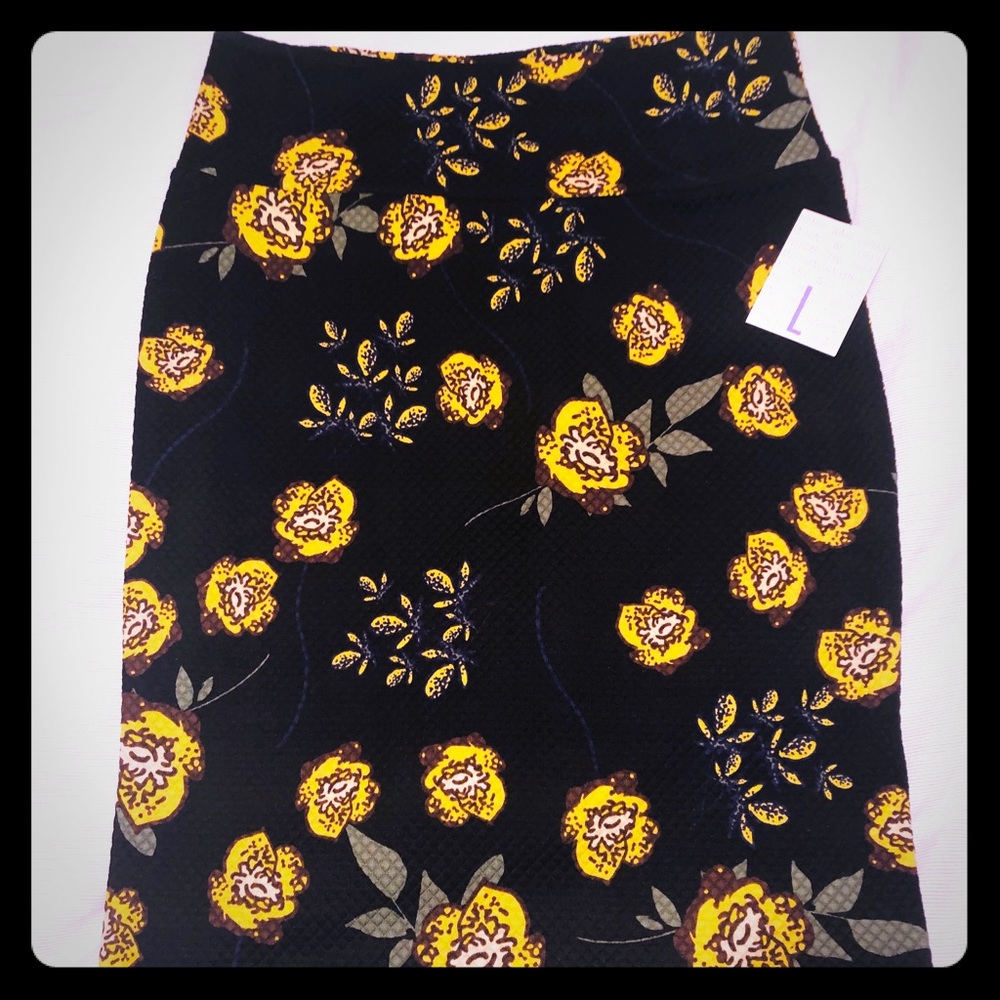 LulaRoe brand new skirt